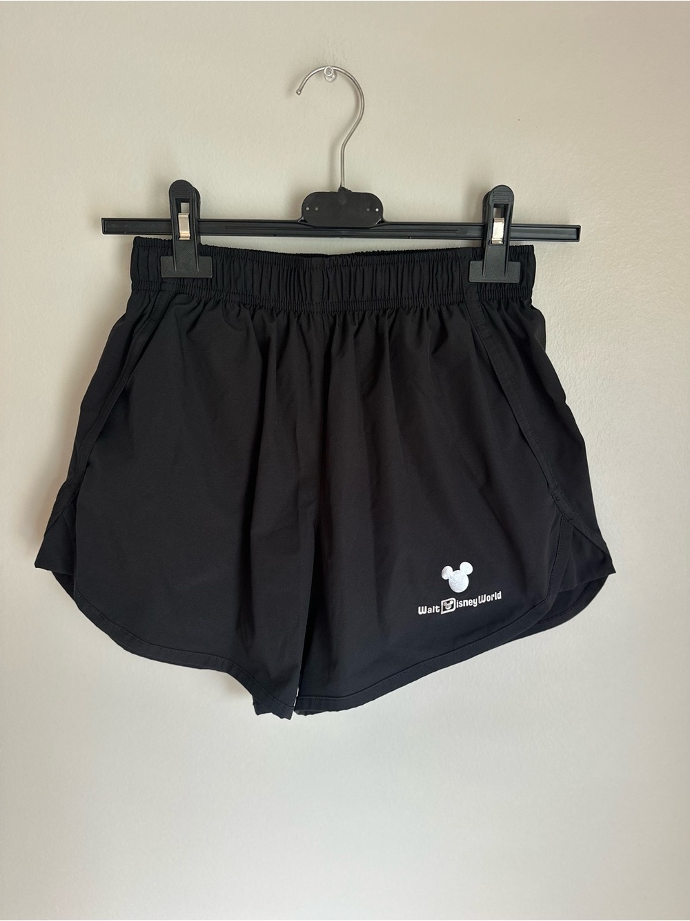 Walt Disney World Women’s Athletic Shorts Black Dri Fit Size XS